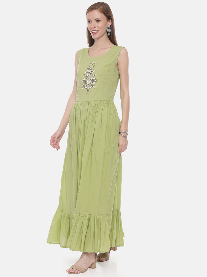 Neerus Green Embellished A Line Kurta With Shrug