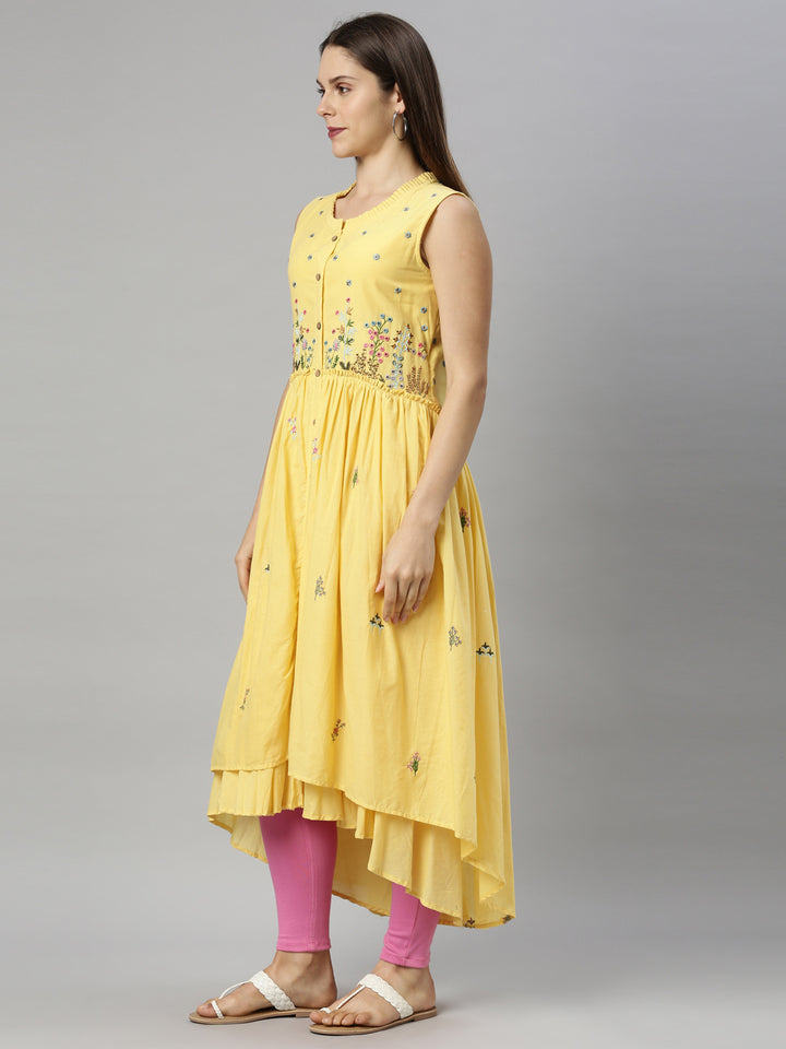 Neerus Yellow cotton solid kurti - side view