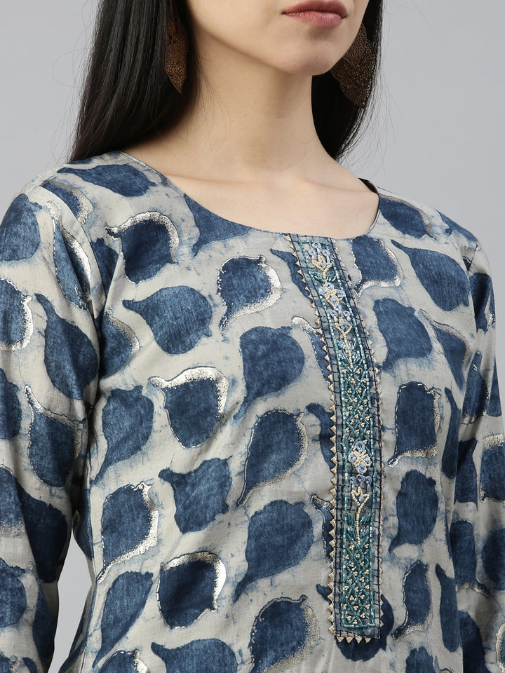 Neerus Blue muslin straight kurti - detail view 6