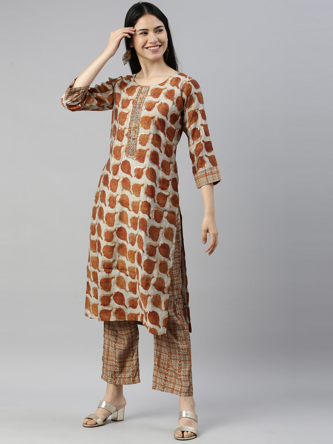 Neerus Brown muslin straight kurti - side view