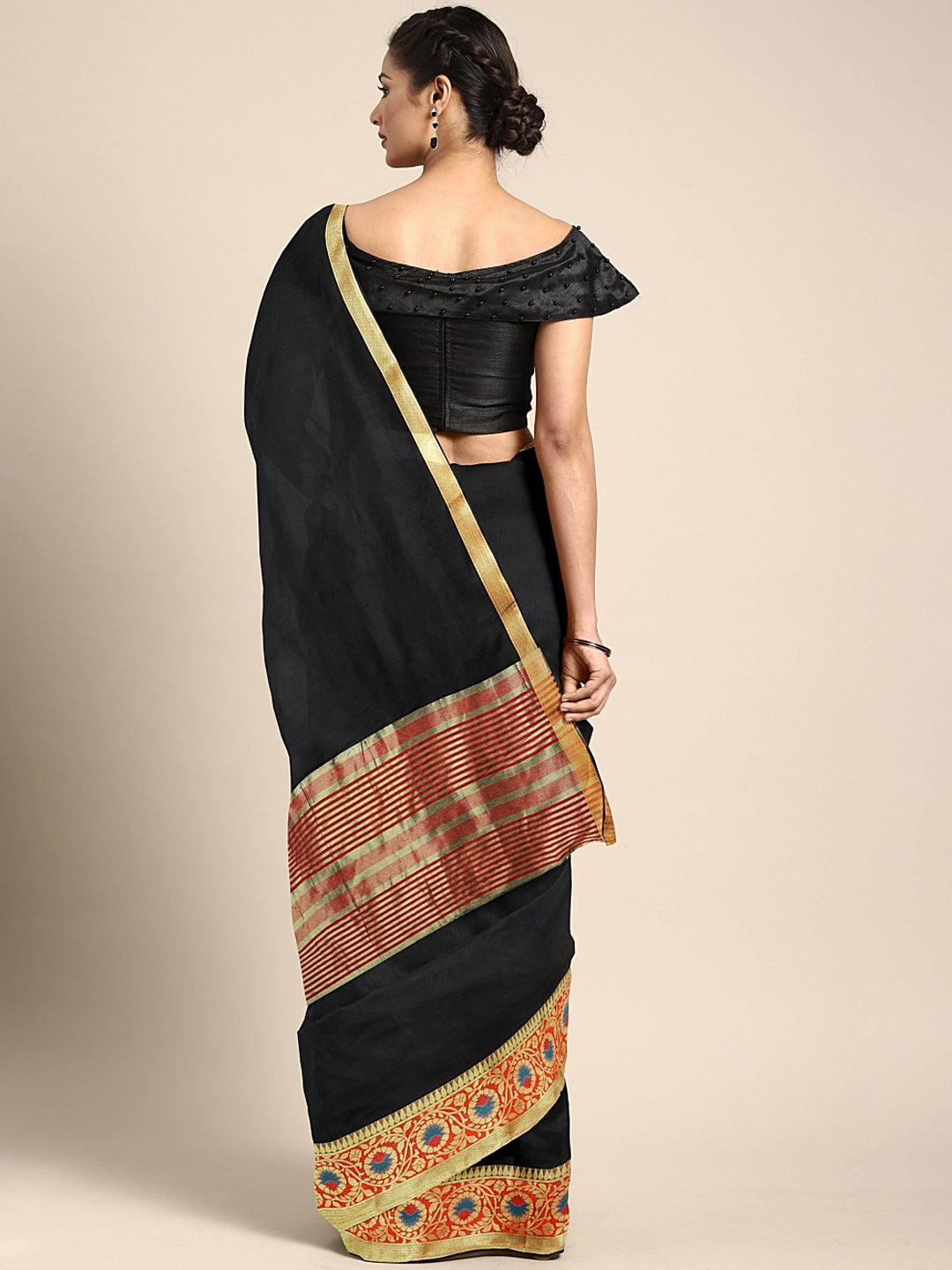 Neeru's Black Textured Saree With Blouse