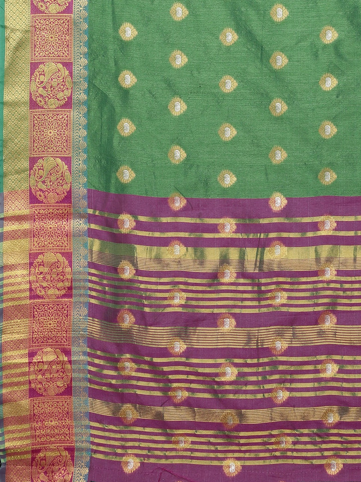 Neerus Green Textured Saree With Blouse