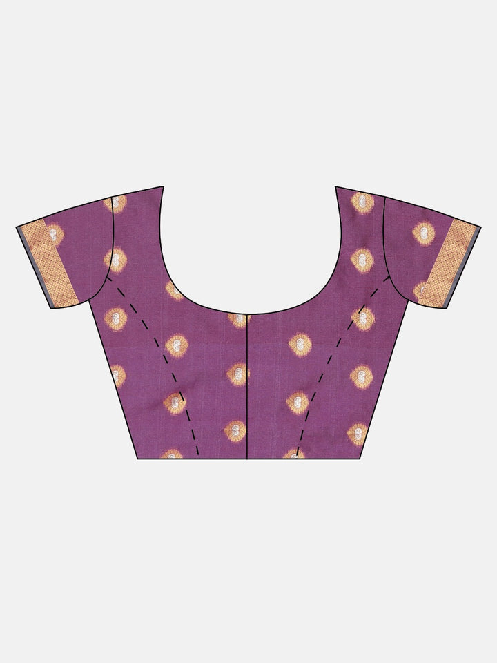 Neerus Green Textured Saree With Blouse