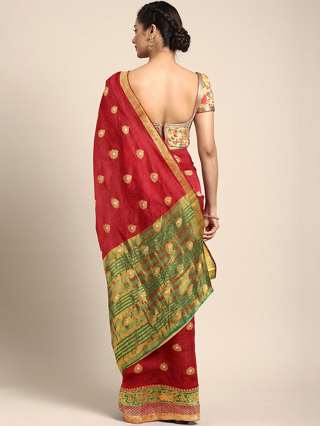 Neerus Red Textured Saree With Blouse