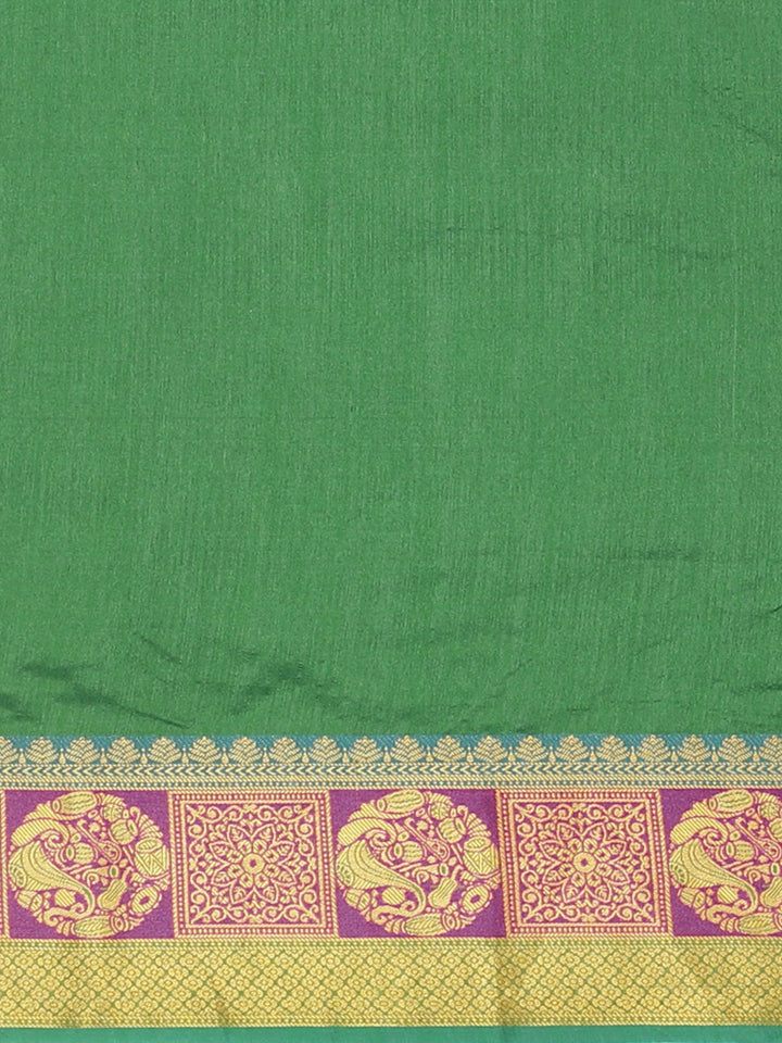 Neerus Green Textured Saree With Blouse