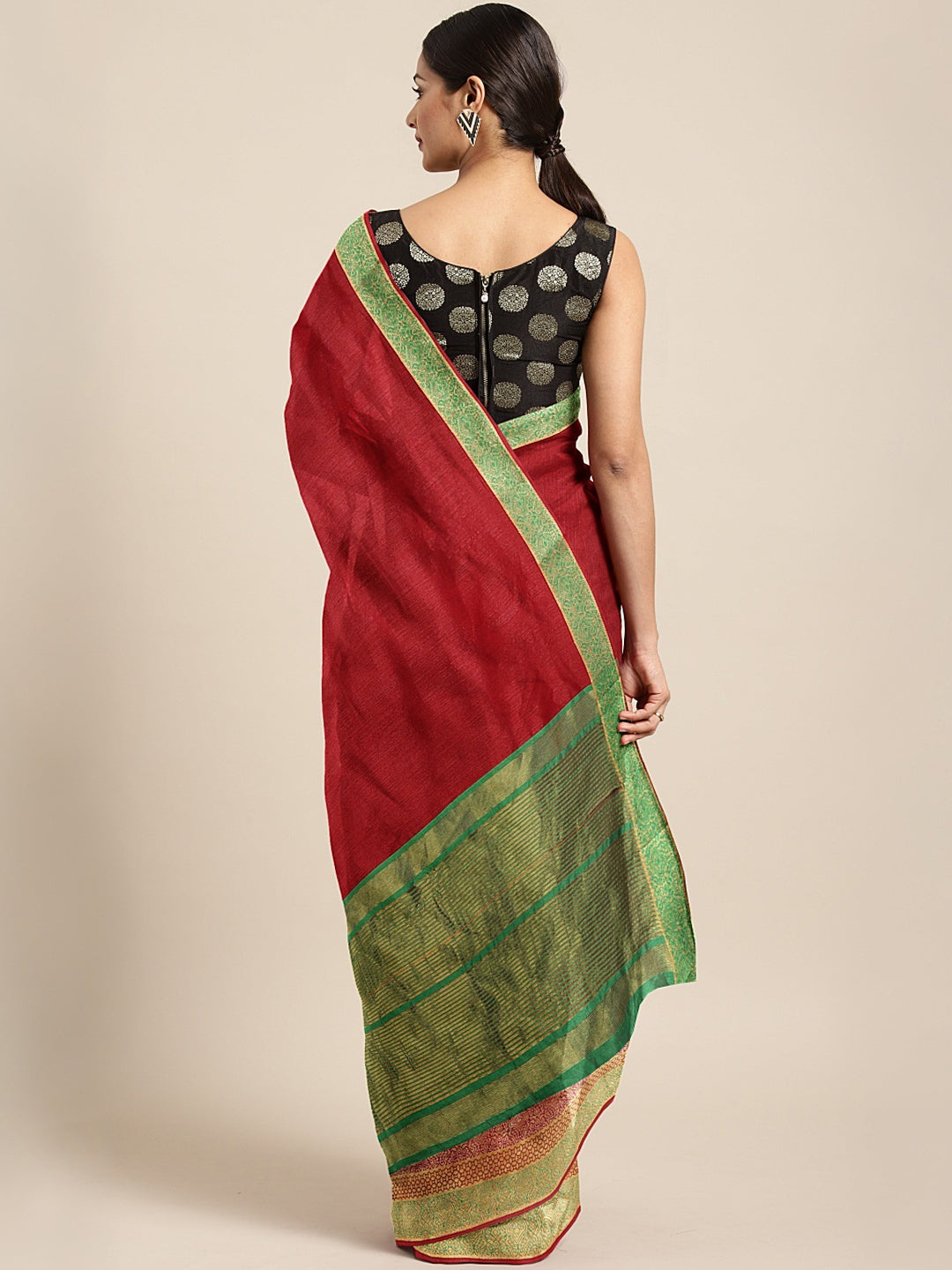 Neerus Red Textured Saree With Blouse