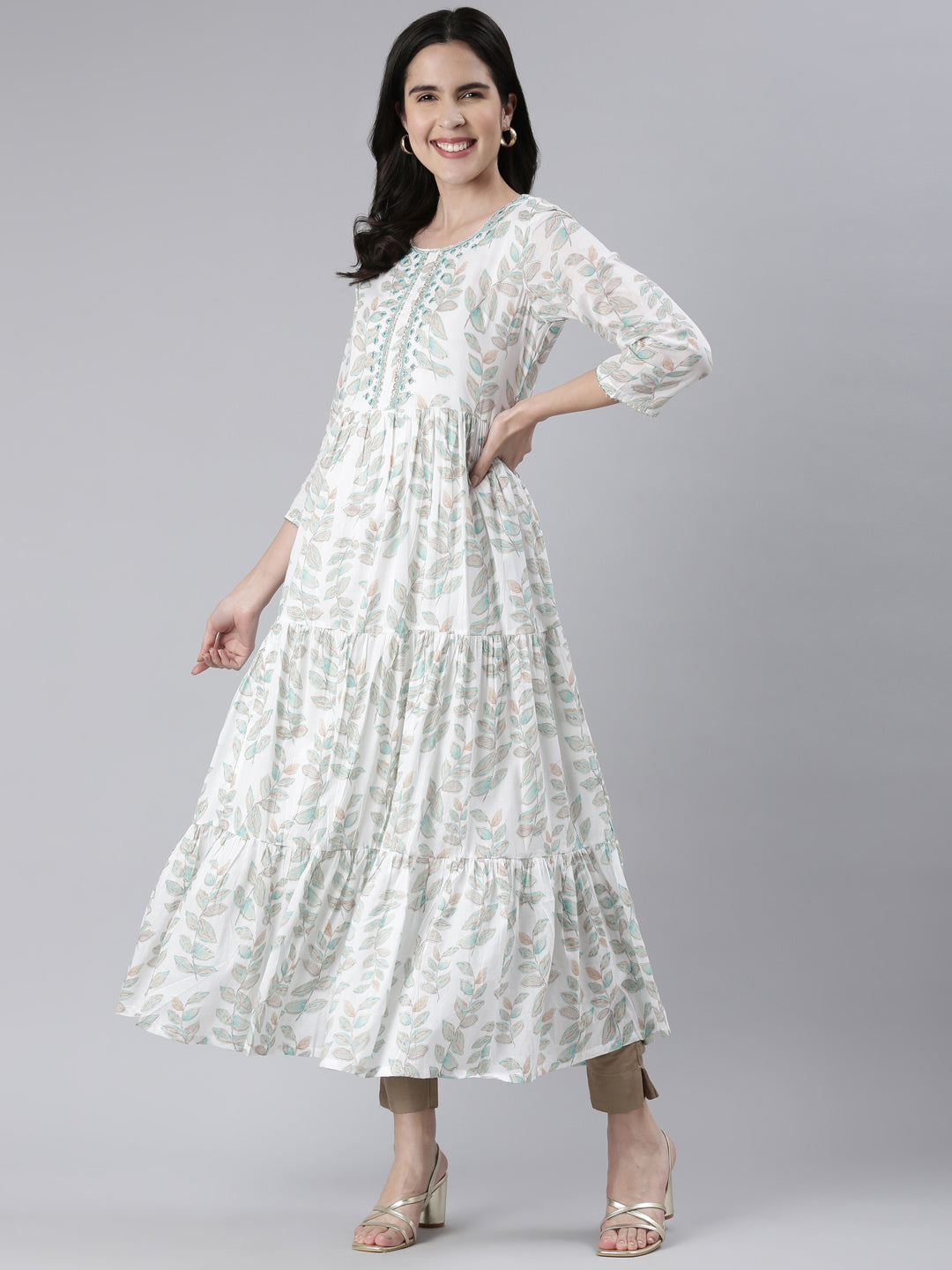 Neerus Green Maxi Casual Printed Dresses