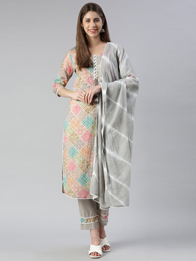 Neerus Women  Printed Printed Calf Length Kurta And Trousers With Dupatta
