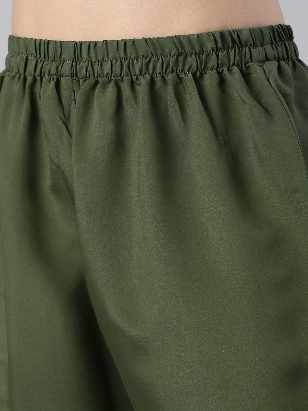 Neerus Green Rayon Embroidered Kurta Set - detail view 3