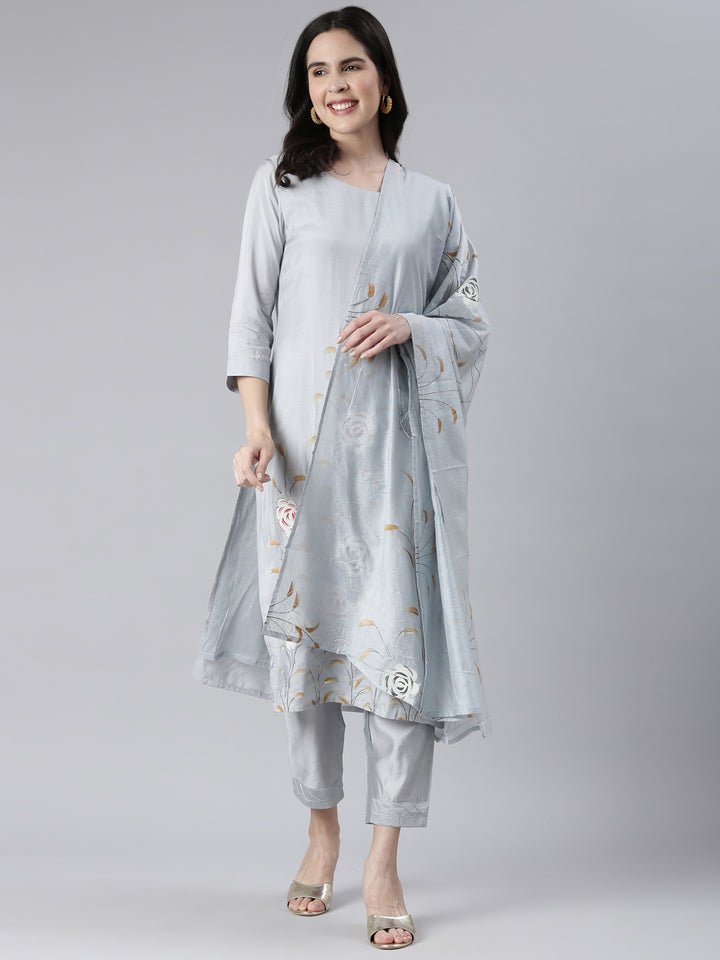 Neerus Grey printed kurta set with trouser and dupatta - detail view 2