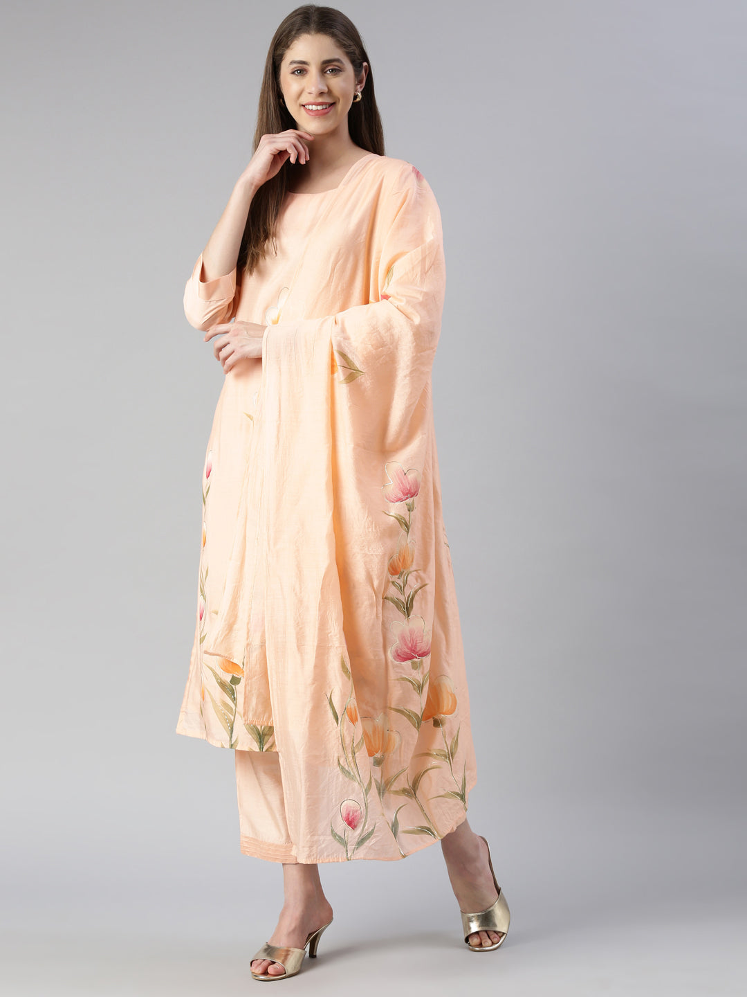 Neerus Orange muslin printed suit set - detail view 2