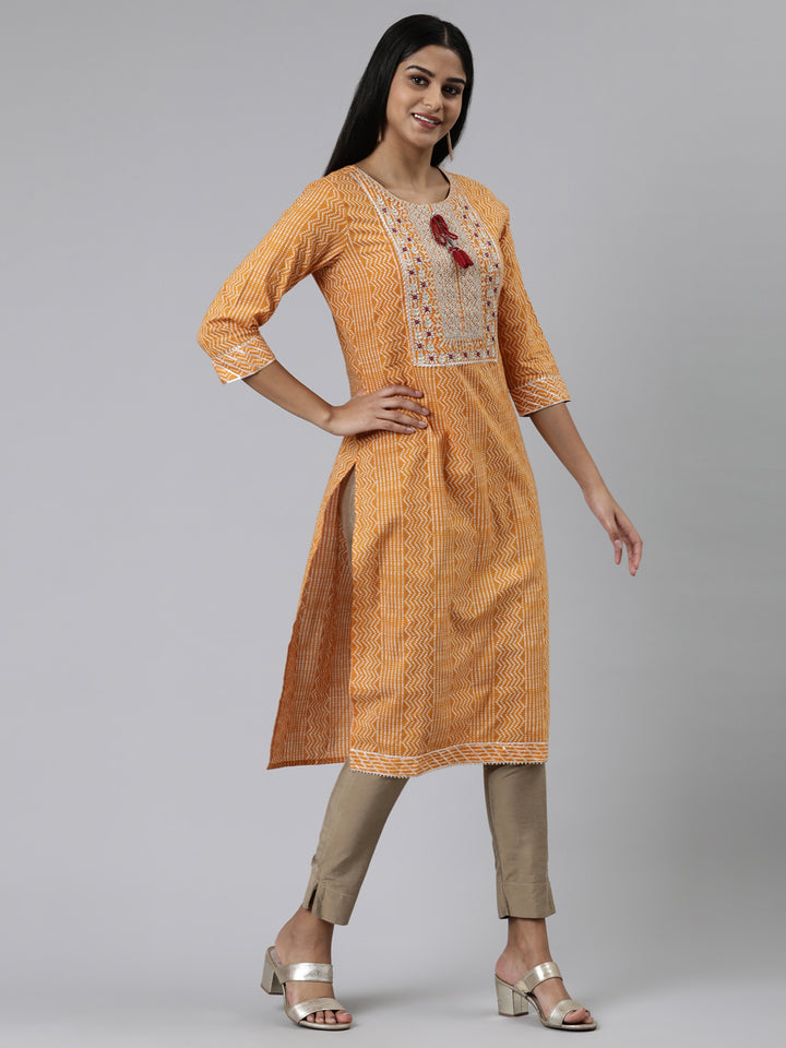 Neerus Yellow cotton printed straight kurti - back view