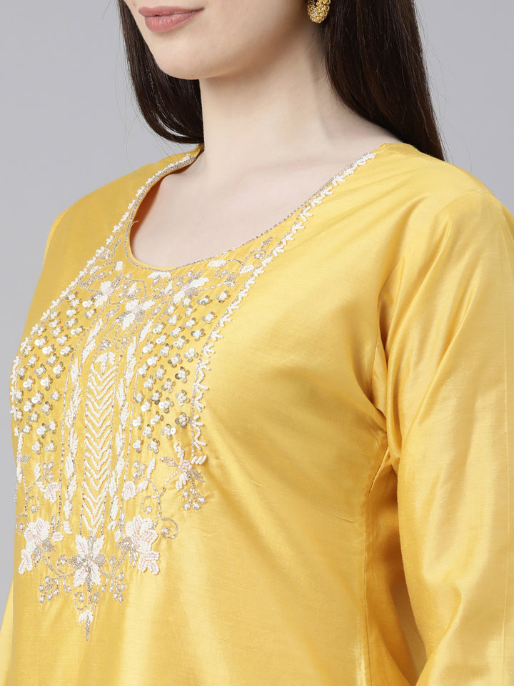Neerus Yellow Regular Knee Length Solid Kurta Solid Trousers With Dupatta