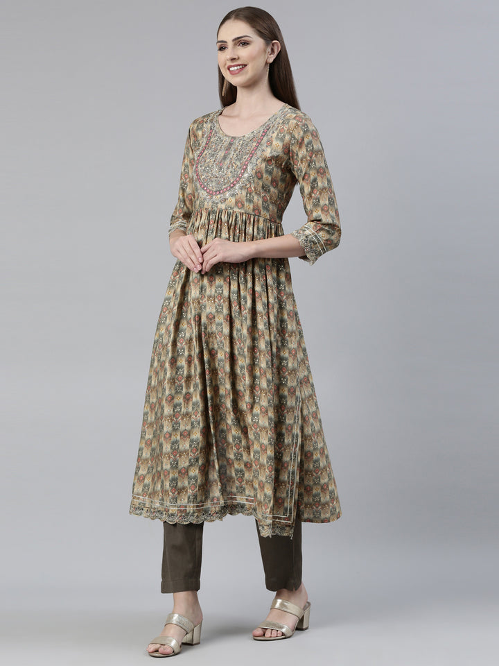 Neerus Green printed kurta set with trouser and dupatta - back view