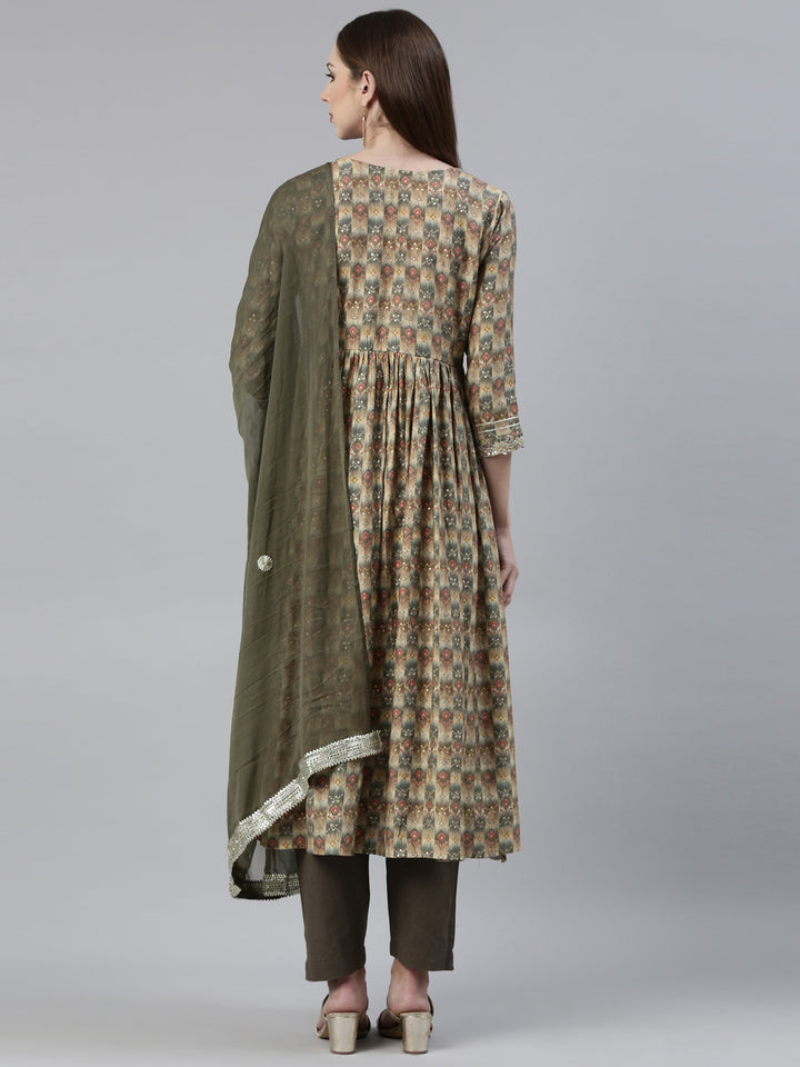 Neerus Green printed kurta set with trouser and dupatta - side view