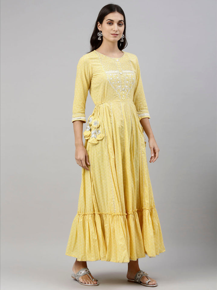 Neerus Yellow cotton solid kurti - detail view 2