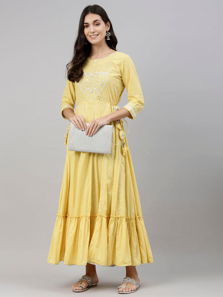 Neerus Yellow cotton solid kurti - detail view 4