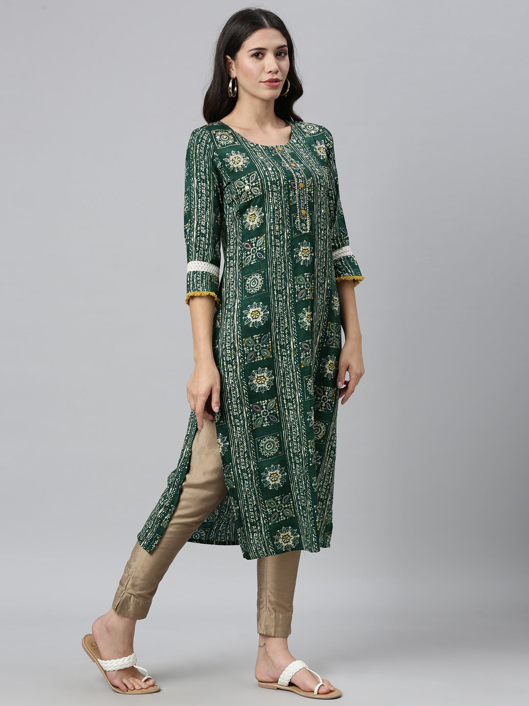 Neeru'S B GREEN color, MUSLIN fabric Kurta