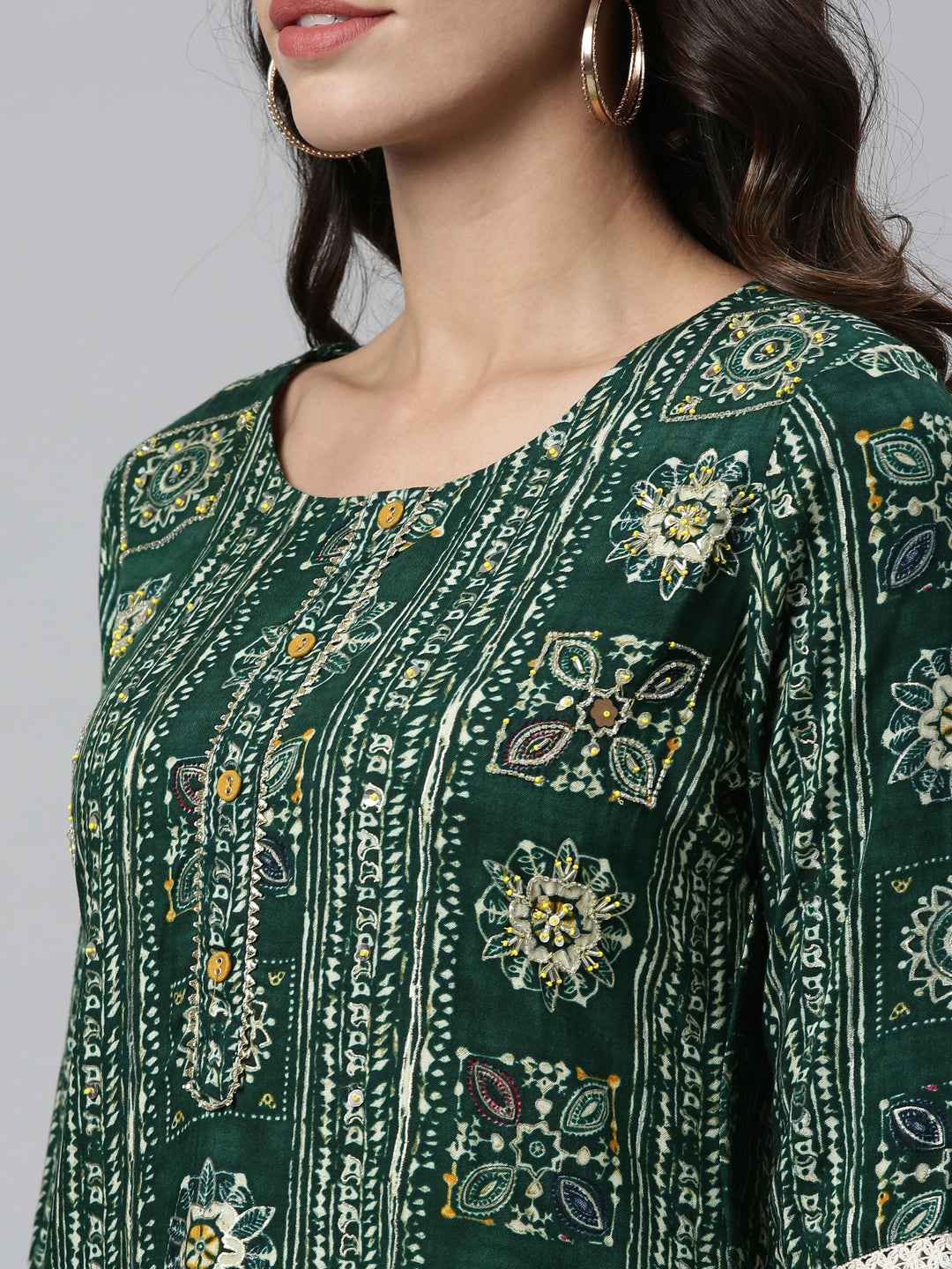 Neeru'S B GREEN color, MUSLIN fabric Kurta