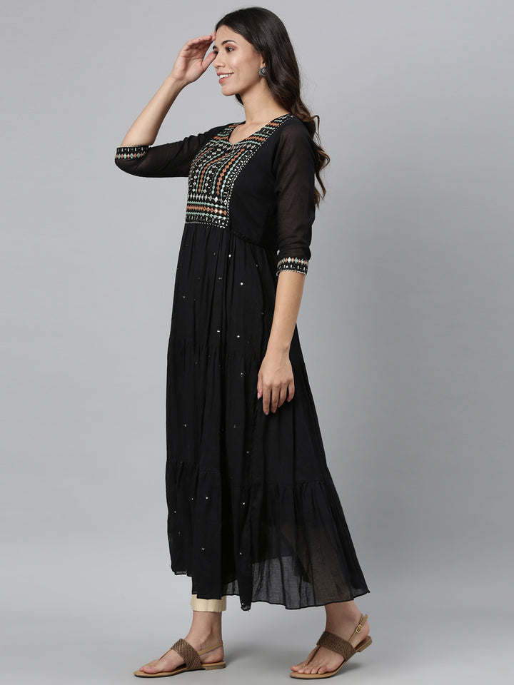 Neerus Black Color Cotton Fabric Kurta