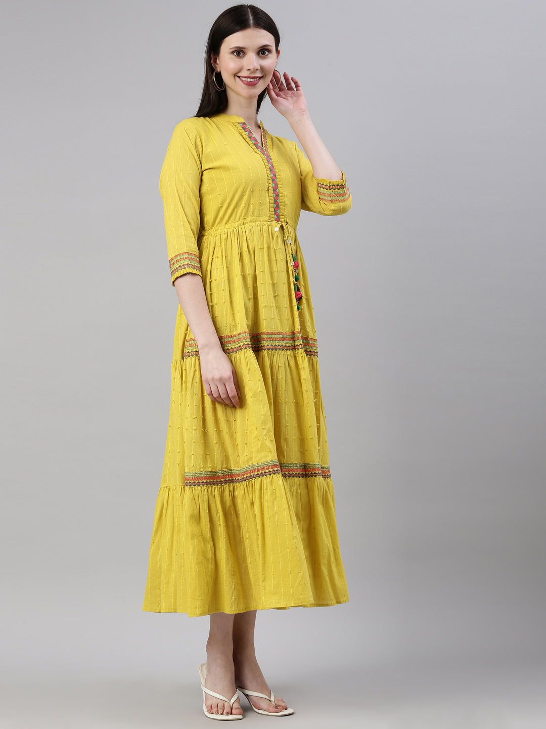Neerus Yellow cotton maxi dress - detail view 1