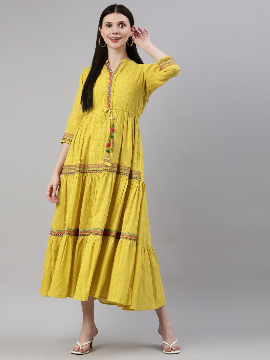 Neerus Yellow cotton maxi dress - detail view 3