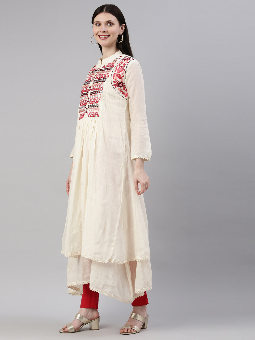 Neeru'S Cream Color Chanderi Fabric Kurta