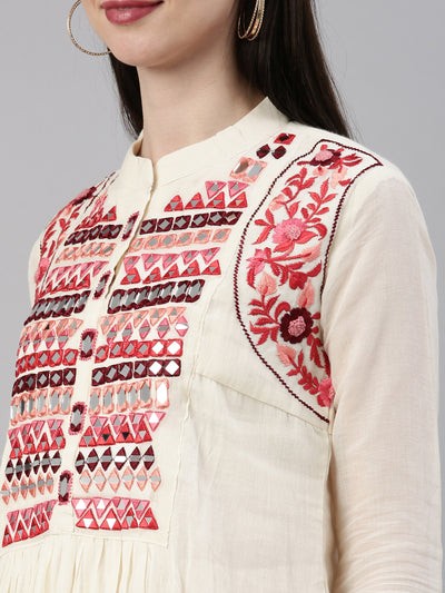 Neeru'S Cream Color Chanderi Fabric Kurta