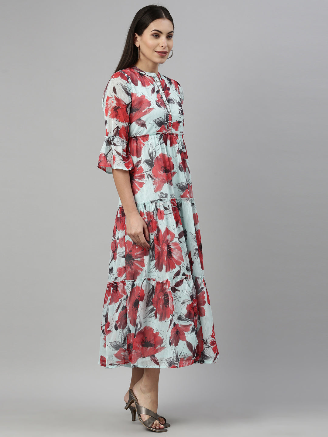 Neerus Green chiffon solid kurta - side view