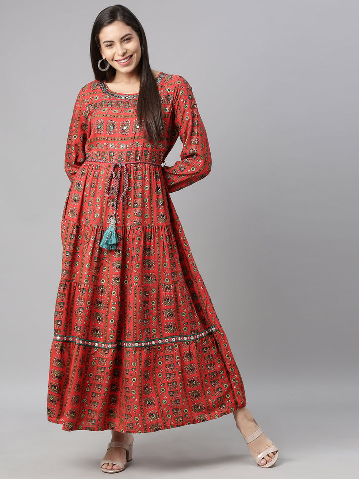 Neerus Red rayon solid kurti - detail view 2