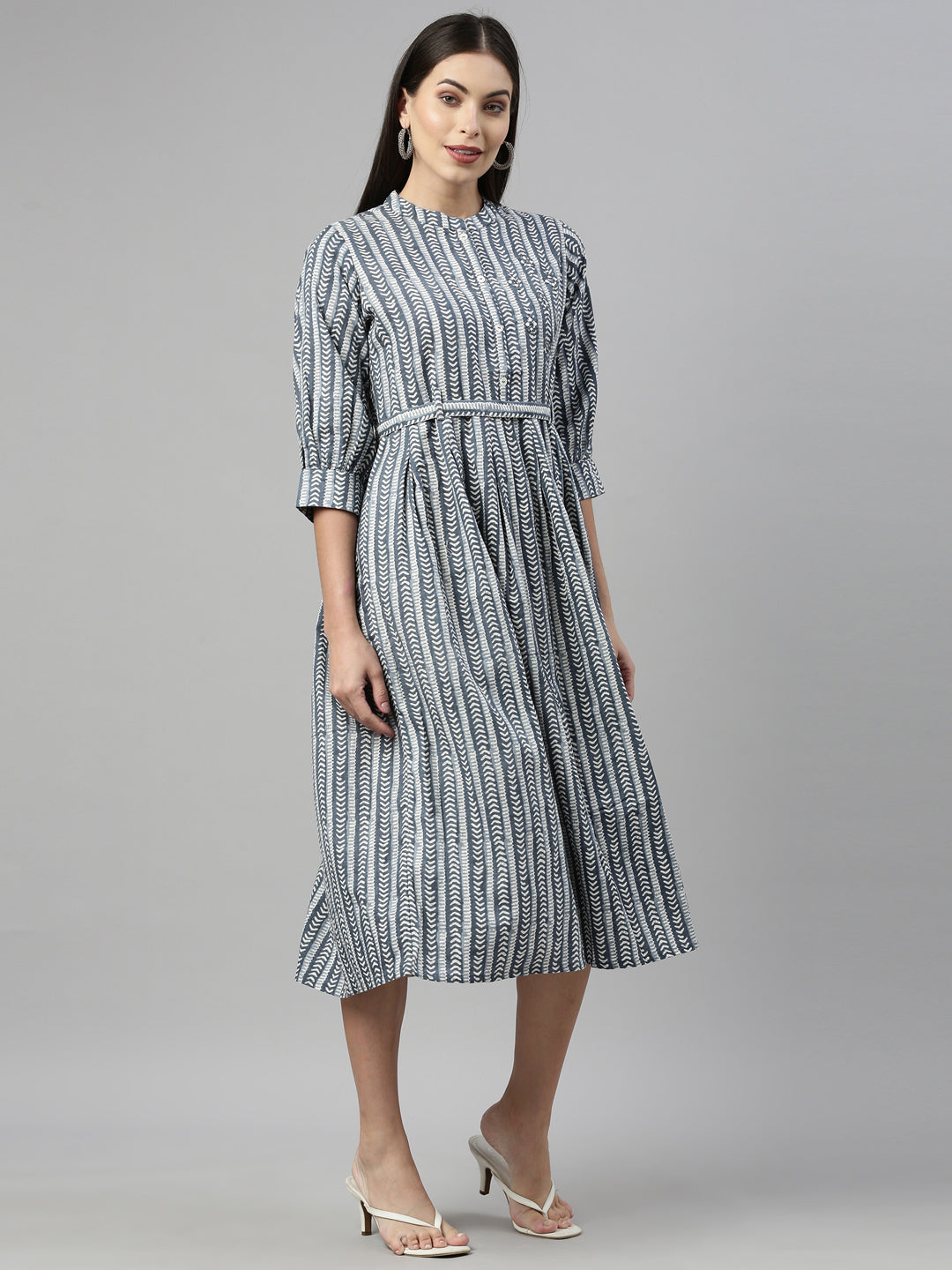 Neerus Grey viscose rayon printed kurti - detail view 1