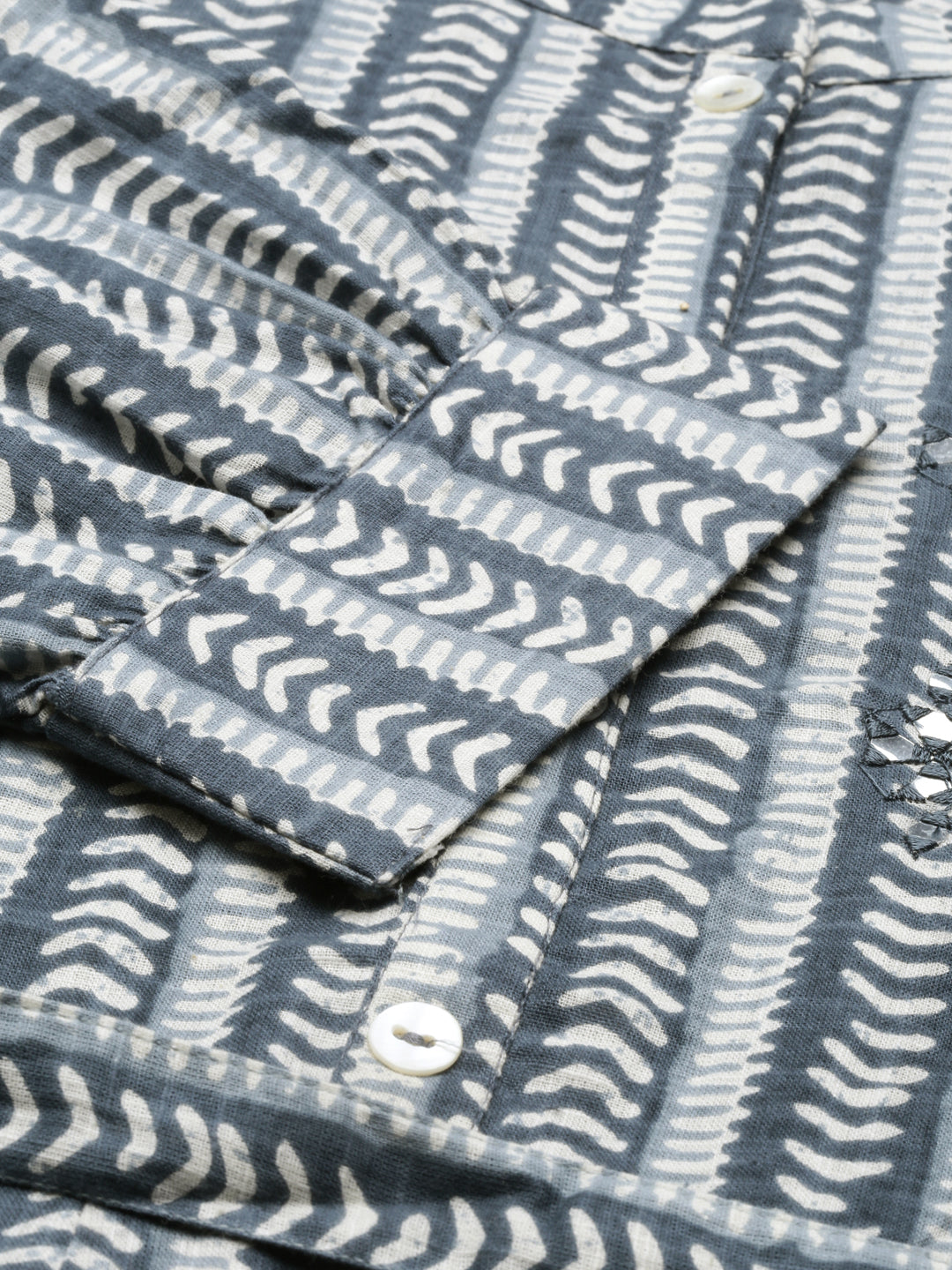 Neerus Grey viscose rayon printed kurti - detail view 4