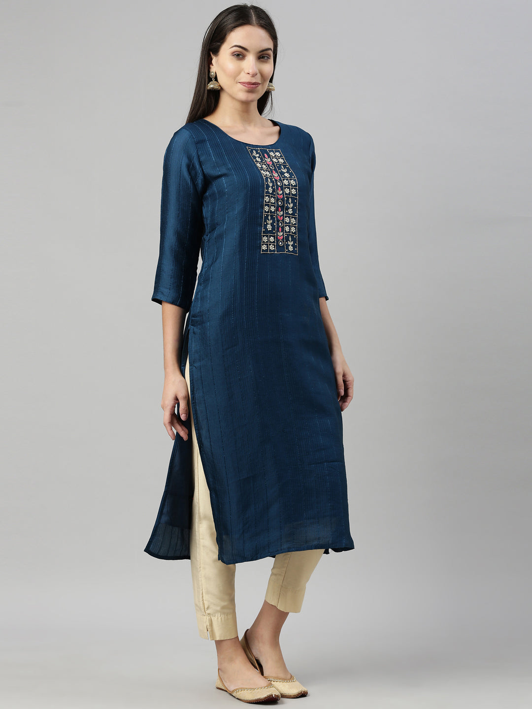 Neerus Blue silk kurta - detail view 1