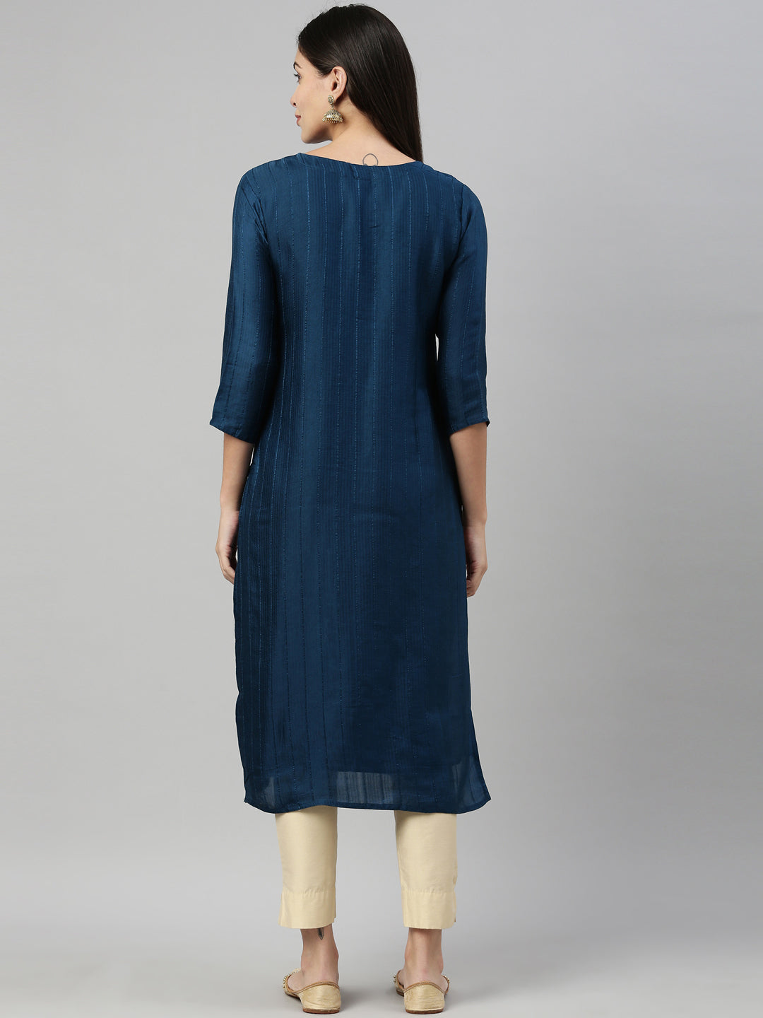Neerus Blue silk kurta - detail view 2