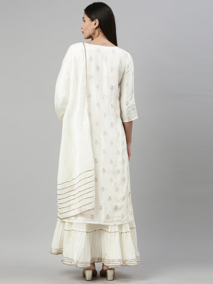 Neerus Beige shantoon embroidered kurta set - detail view 2