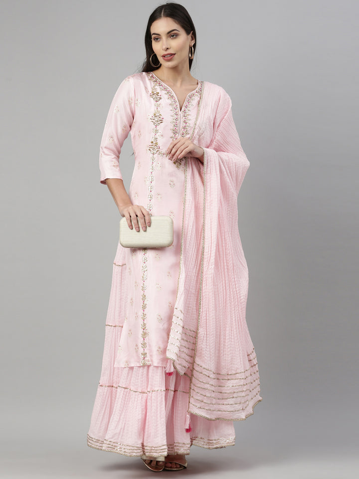 Neerus Pink shantoon printed kurti with dupatta - detail view 2