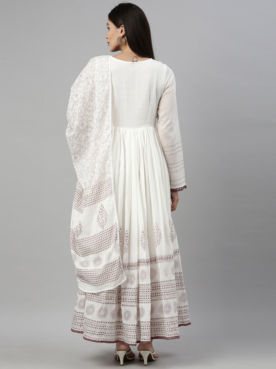 Neerus Lavender Color Cotton Fabric Kurta With Dupatta