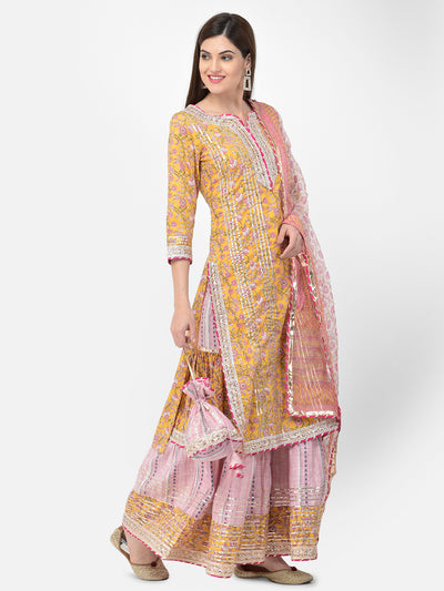 Neerus'S mustard color, cotton fabric suit