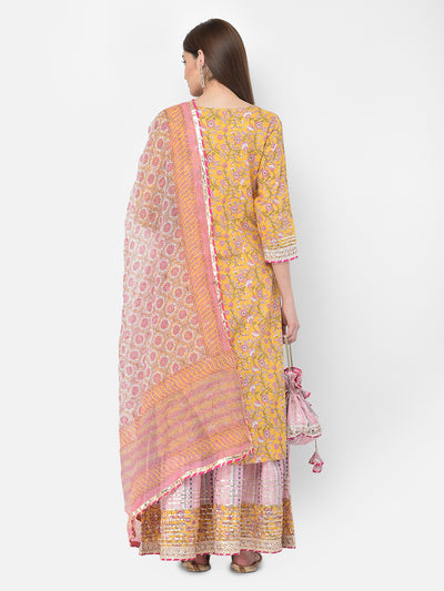 Neerus'S mustard color, cotton fabric suit