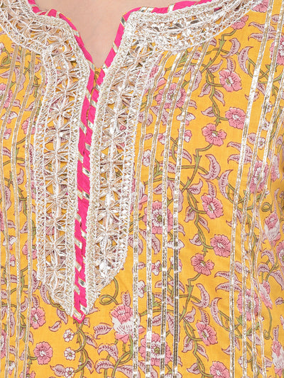 Neerus'S mustard color, cotton fabric suit