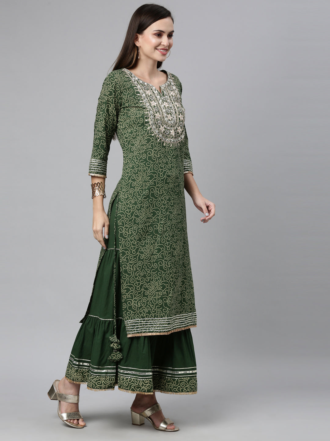 Neeru'S GREEN color, Jute Cotton fabric Kurta Sets With Dupatta