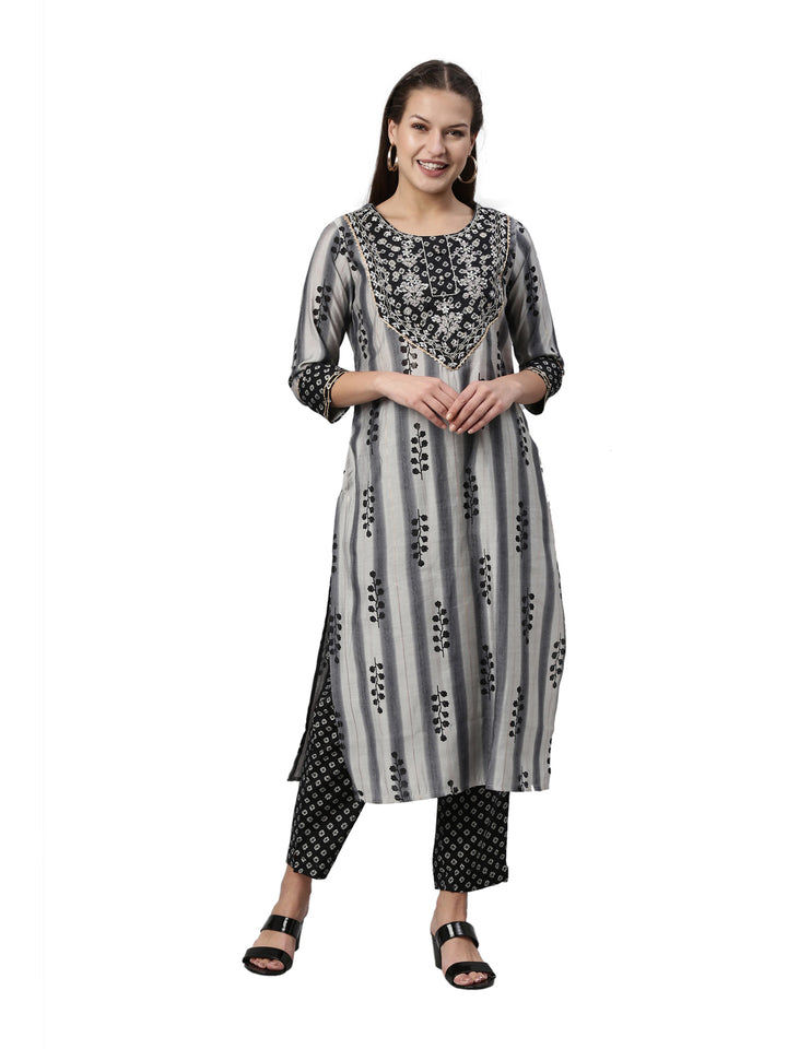 Neerus Grey cotton solid kurta set - front view