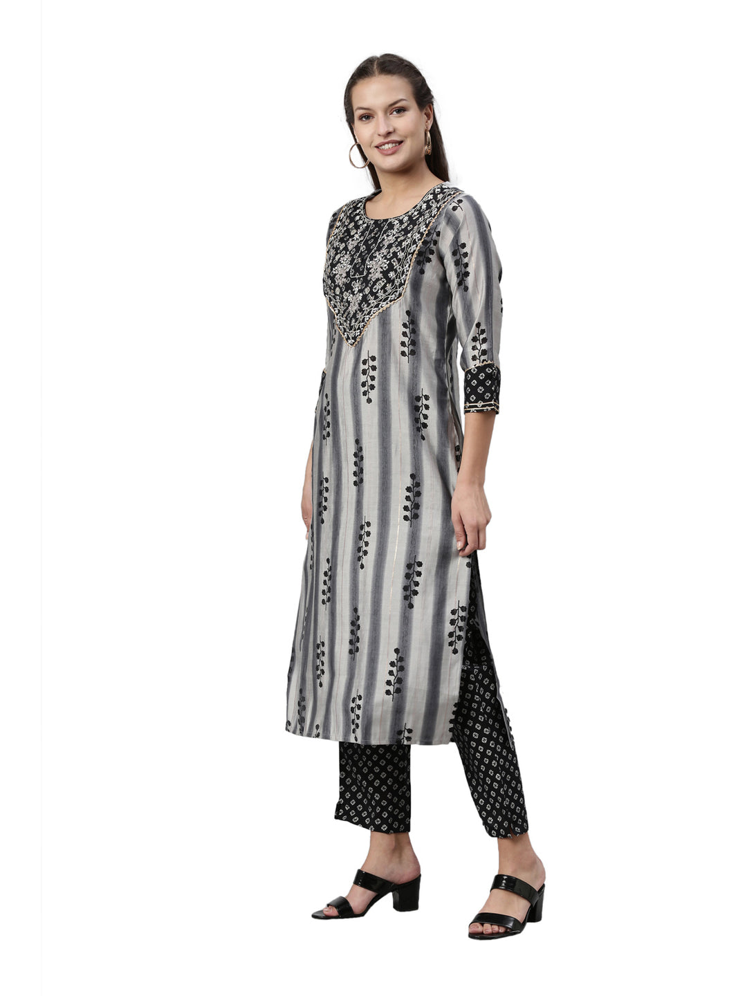 Neerus Grey cotton solid kurta set - side view