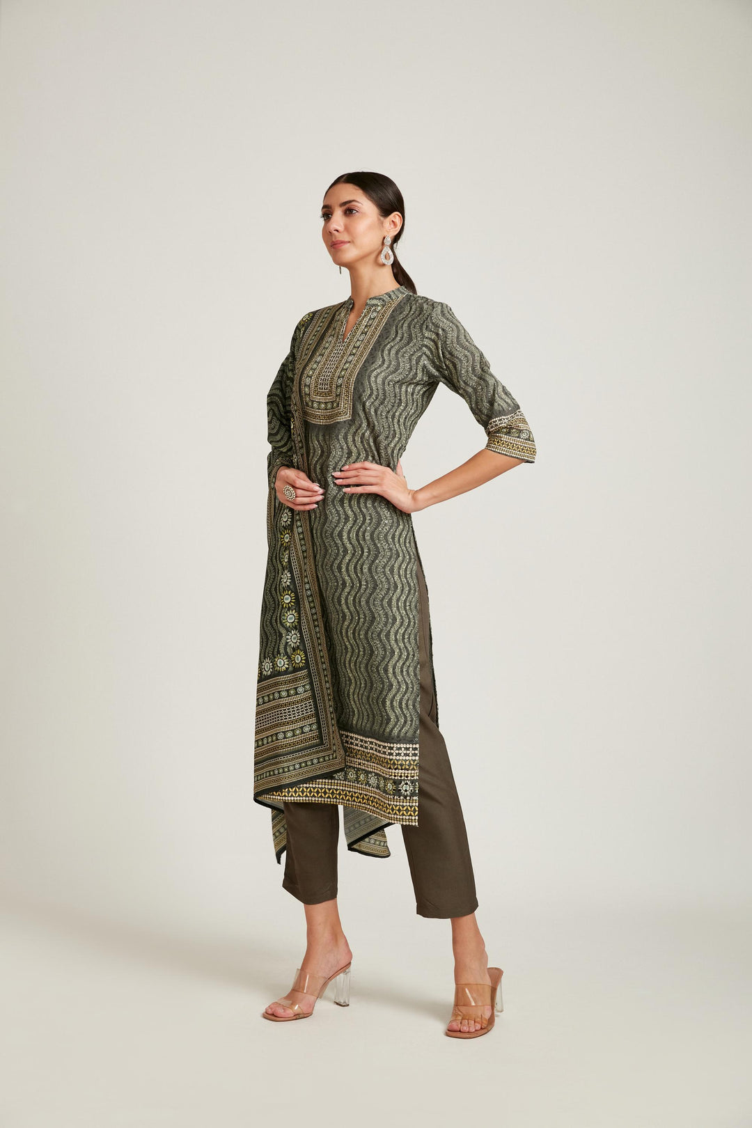 Neerus Green cotton chikankari kurta set - front view