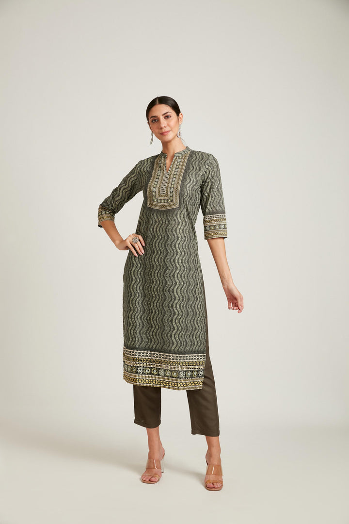 Neerus Green cotton chikankari kurta set - side view