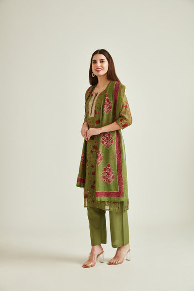 Neeru'S M GREEN Colour CHANDERI Fabric SUIT