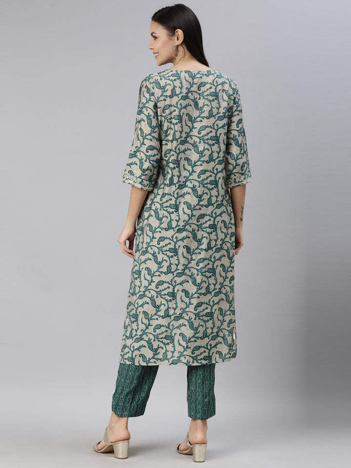 Neerus Green modal printed kurti - detail view 1