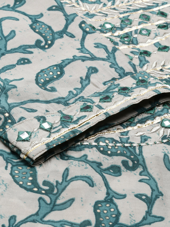 Neerus Green modal printed kurti - detail view 3