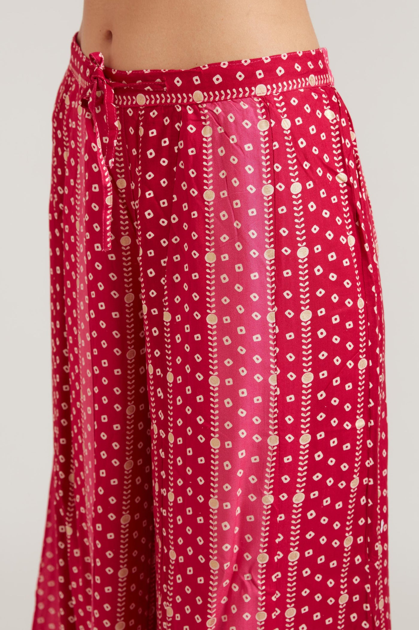 Neeru's Rani Color Cotton Fabric Suit Set