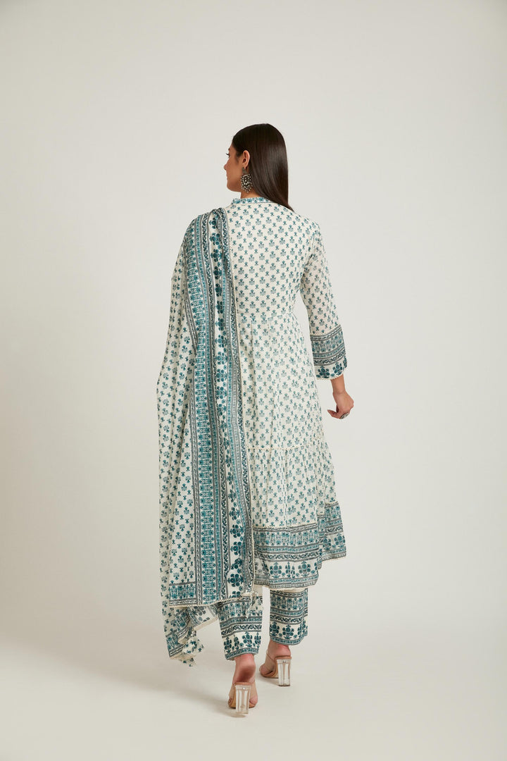 Neerus Green cotton printed kurta set with pant and dupatta - back view